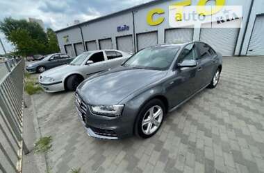 Седан Audi A4 2012 в Києві