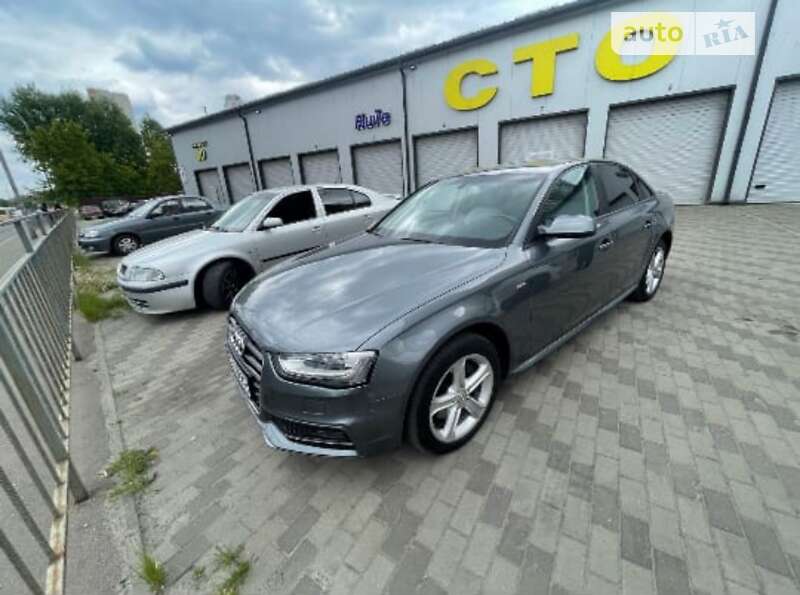 Audi A4 2012