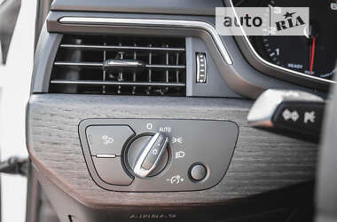 Седан Audi A4 2019 в Хусте