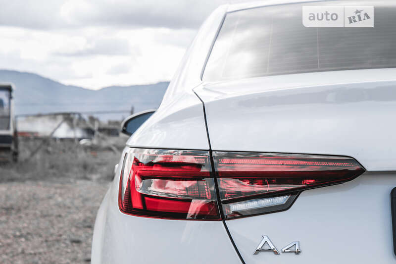 Седан Audi A4 2019 в Хусте