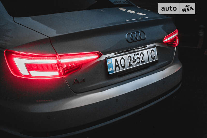Седан Audi A4 2019 в Хусте