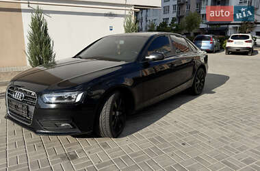 Седан Audi A4 2014 в Днепре
