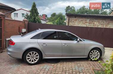 Седан Audi A4 2014 в 