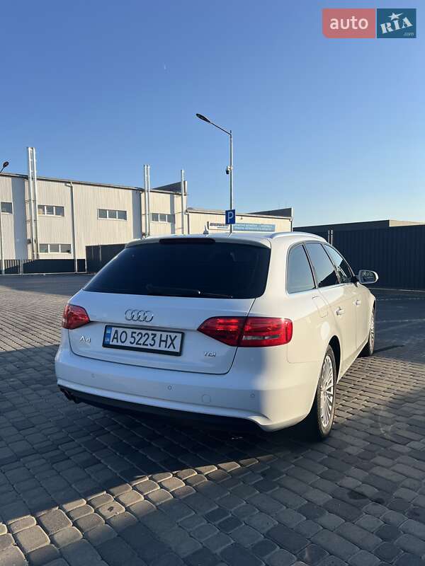Универсал Audi A4 2012 в Мукачево