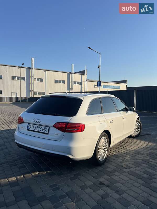 Универсал Audi A4 2012 в Мукачево