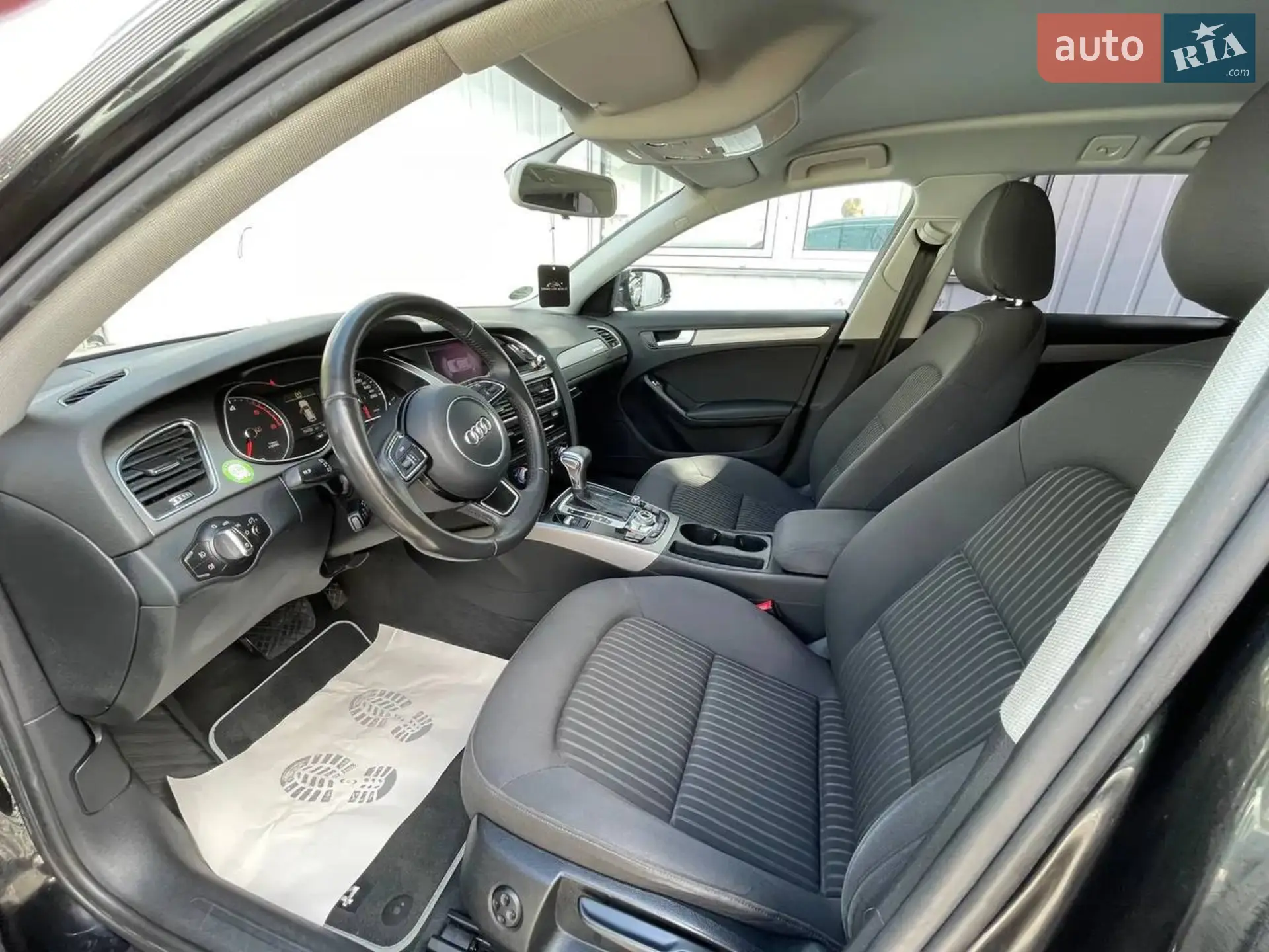 2012 Audi A4 - мініатюра 10