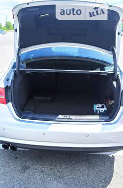 Седан Audi A4 2013 в 