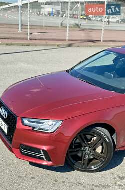 Седан Audi A4 2017 в 