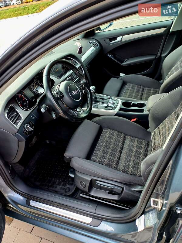Універсал Audi A4 2014 в Ромнах