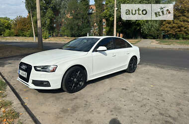 Седан Audi A4 2015 в Полтаве