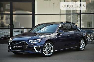 Седан Audi A4 2023 в 