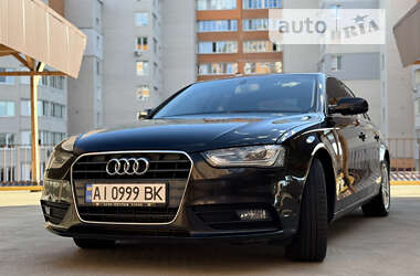 Седан Audi A4 2014 в Киеве