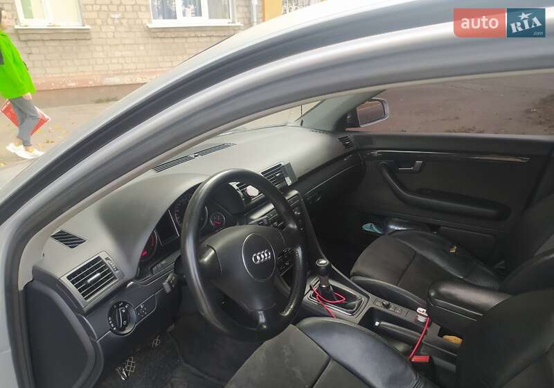Универсал Audi A4 2004 в Новгород-Северском