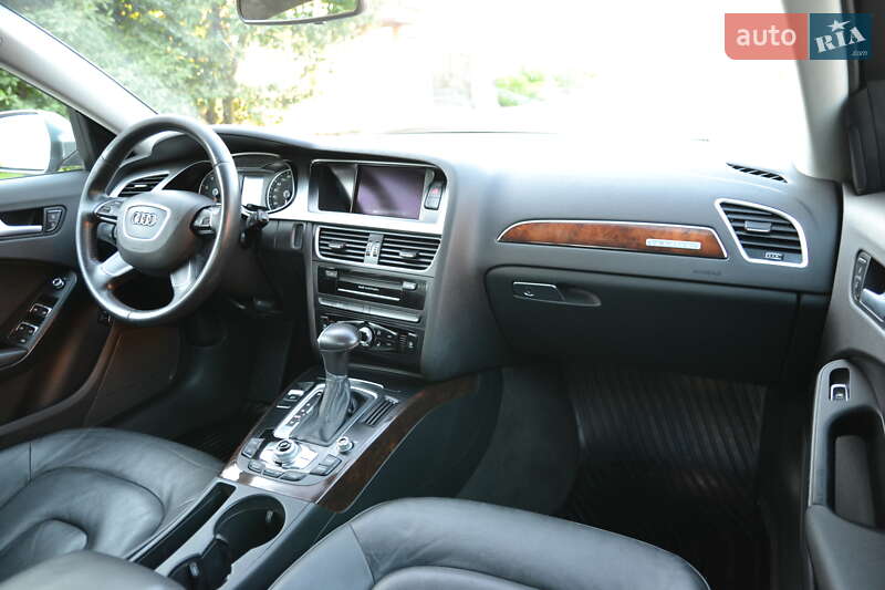 Седан Audi A4 2014 в Луцке