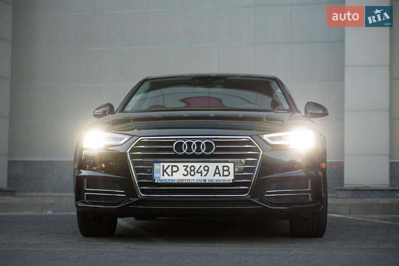 Седан Audi A4 2017 в Запорожье