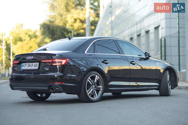 Седан Audi A4 2017 в Запорожье