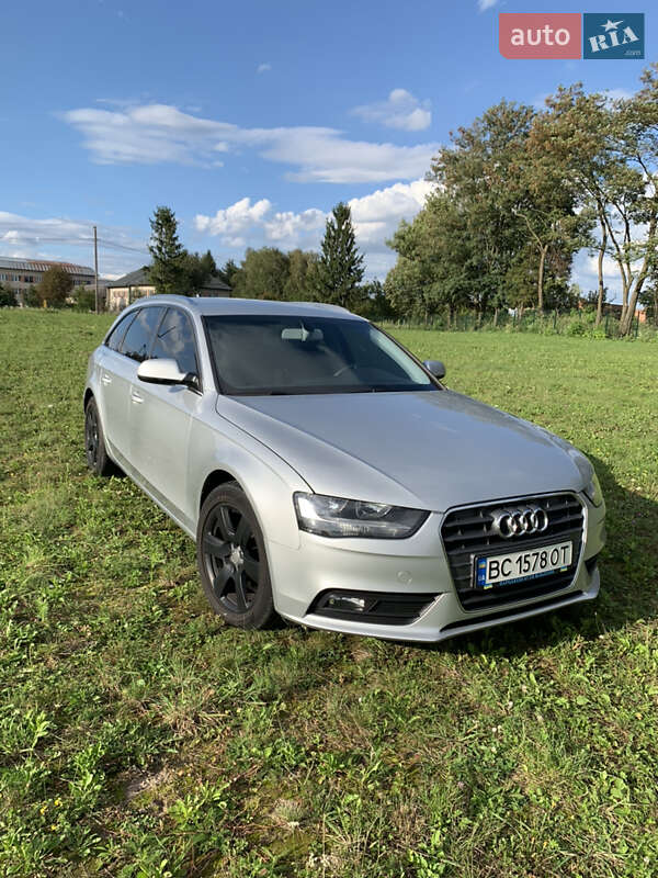 Универсал Audi A4 2012 в Городке
