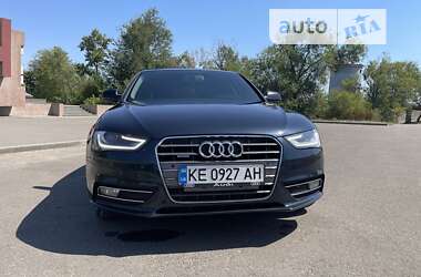 Седан Audi A4 2013 в Кривом Роге