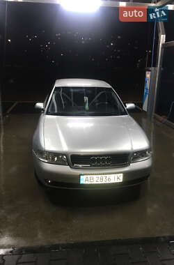 Седан Audi A4 2000 в 