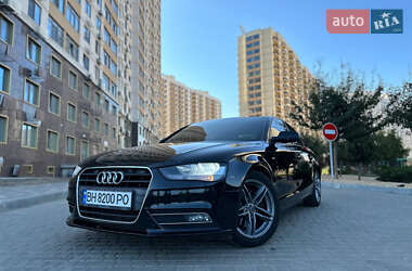Седан Audi A4 2012 в 
