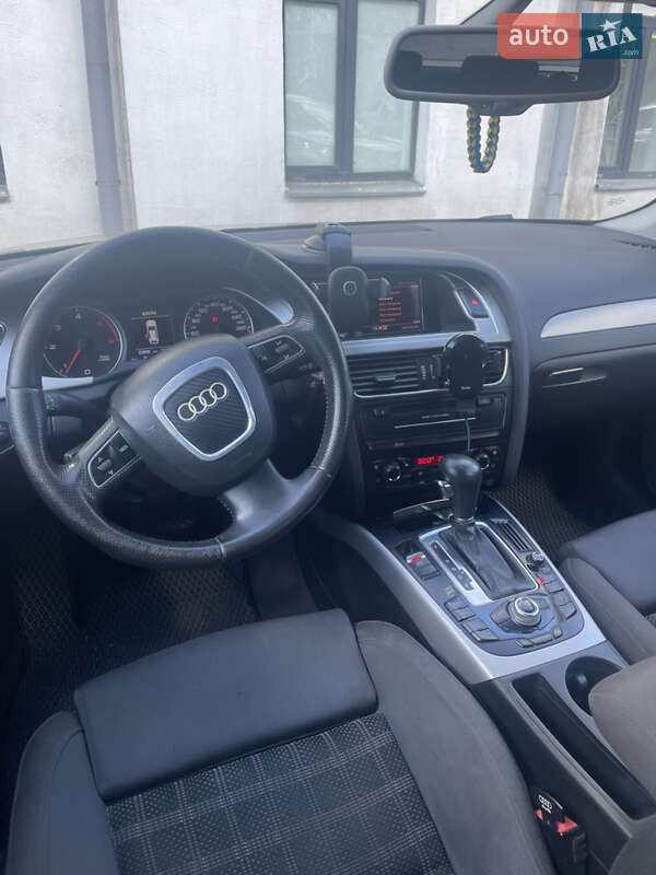 Универсал Audi A4 2010 в Киеве