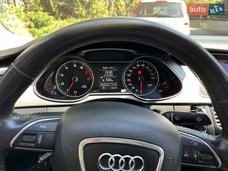 Седан Audi A4 2012 в Киеве
