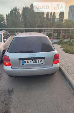 Універсал Audi A4 2001 в Києві