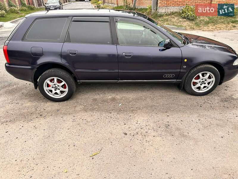 Универсал Audi A4 1998 в Луцке