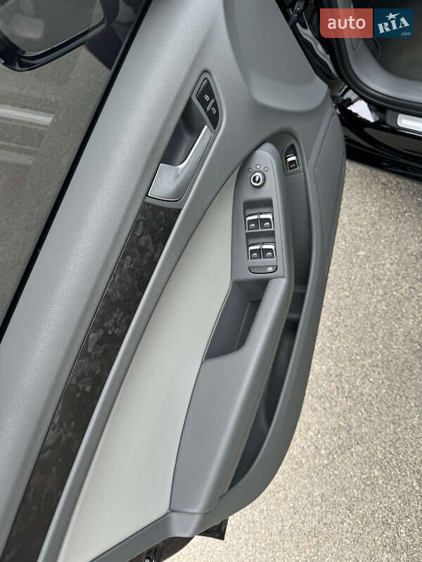 Универсал Audi A4 2015 в Киеве