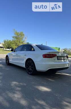 Седан Audi A4 2012 в Харкові