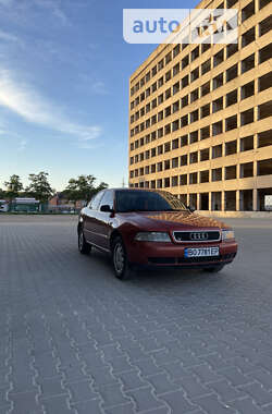 Седан Audi A4 1995 в Тернополі