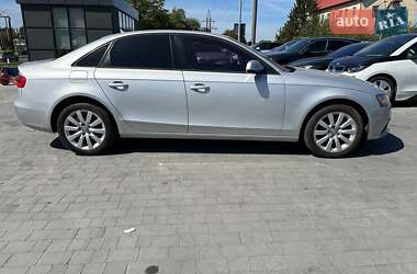 Седан Audi A4 2013 в 