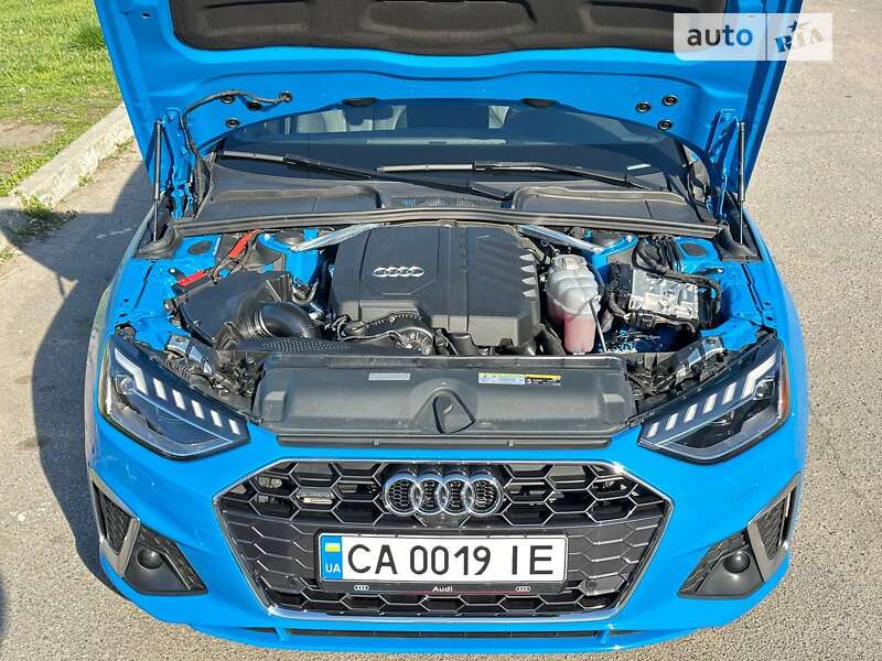 Седан Audi A4 2022 в Черкассах