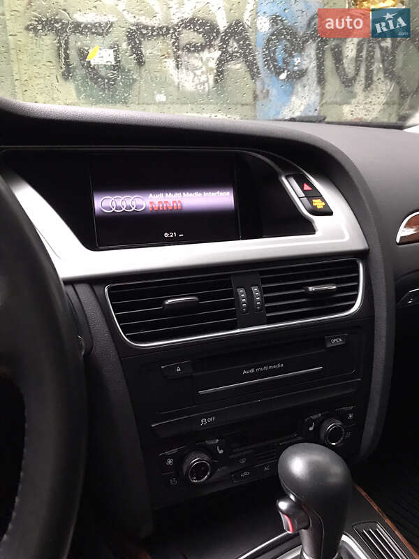 Седан Audi A4 2011 в Одессе