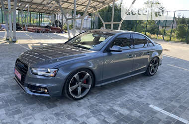 Седан Audi A4 2013 в Львові