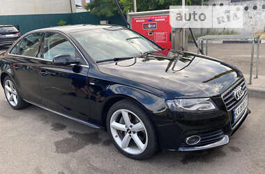 Седан Audi A4 2012 в Киеве