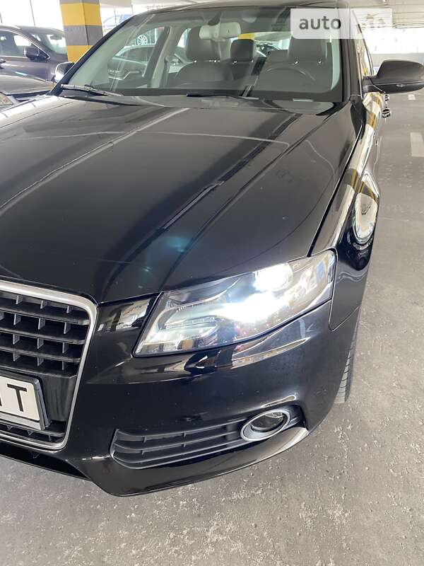 Седан Audi A4 2012 в Киеве фото 2 Седан Audi A4 2012 в Киеве
