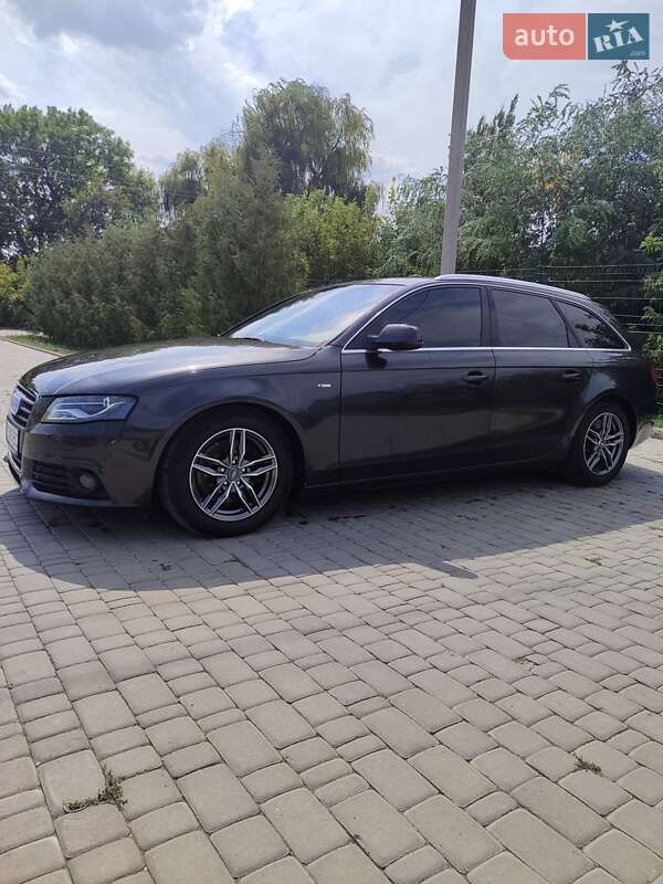Универсал Audi A4 2011 в Чорткове
