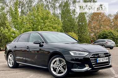 Седан Audi A4 2022 в Кривом Роге