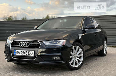 Седан Audi A4 2012 в Киеве