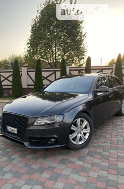 Седан Audi A4 2011 в Черновцах