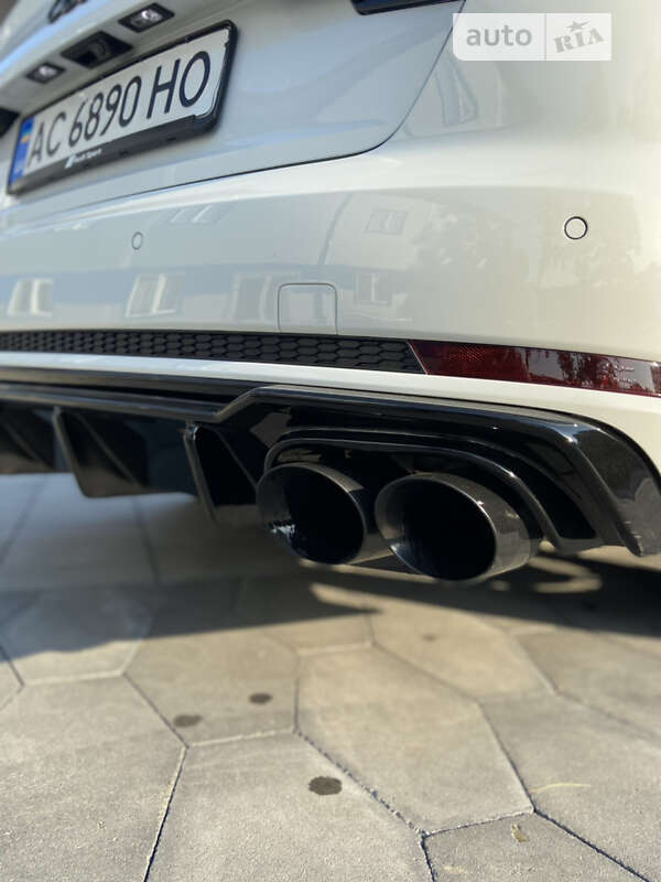 Седан Audi A4 2018 в Луцке
