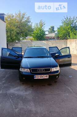 Универсал Audi A4 2001 в Киеве