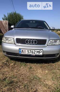 Седан Audi A4 2000 в Киеве