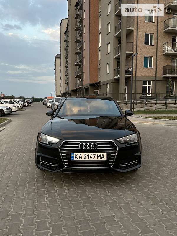 Седан Audi A4 2017 в Черновцах