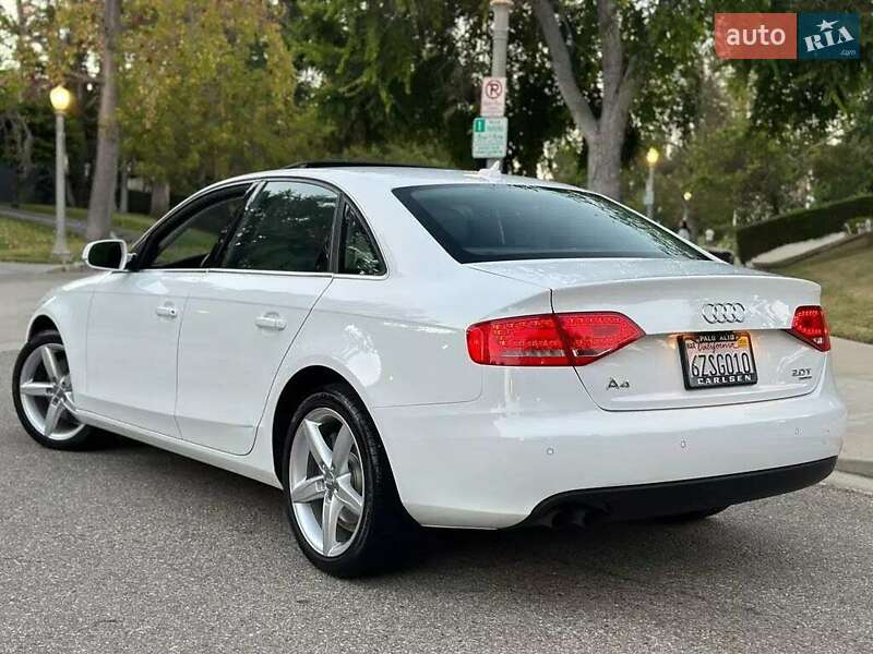 Седан Audi A4 2011 в Львове