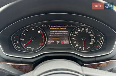 Седан Audi A4 2018 в Львове