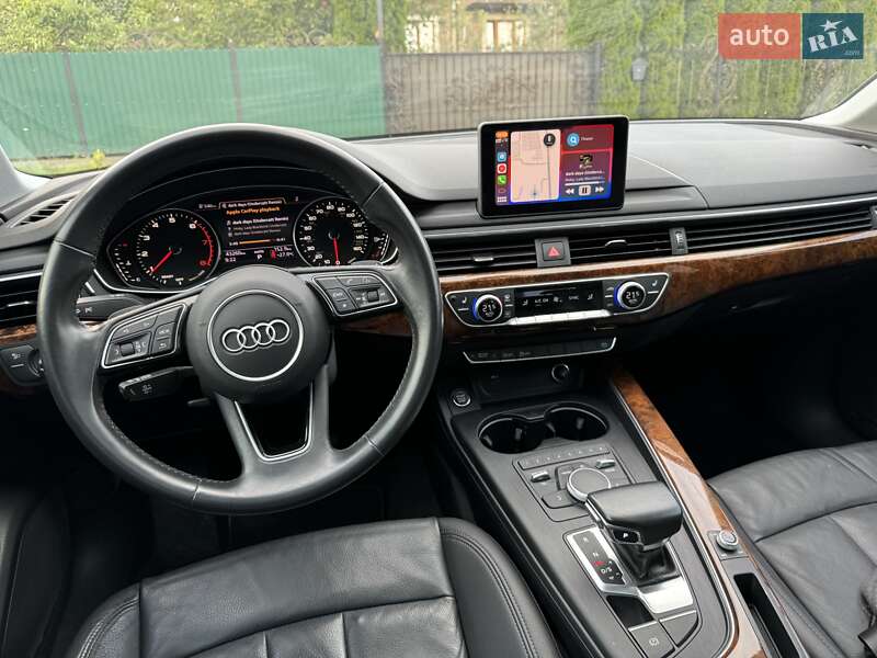Седан Audi A4 2018 в Львове