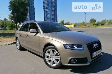 Седан Audi A4 2010 в Киеве