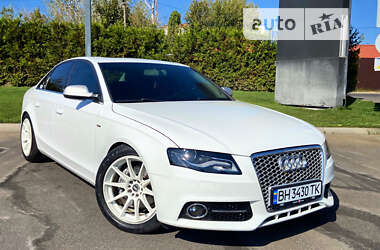 Седан Audi A4 2011 в Києві